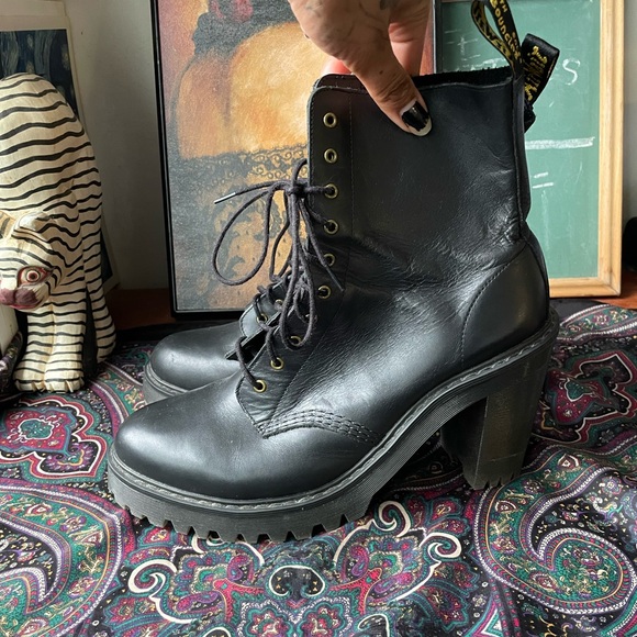 Heeled dr. Marten boots, size 11, never worn out, great condition!/ like new - Picture 5 of 5